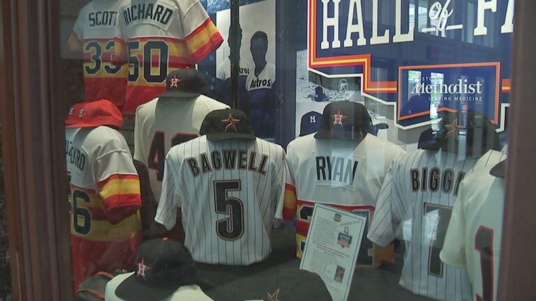 Houston Astros Hall of Fame Register - Are there any Houston Astros in the Hall of Fame?