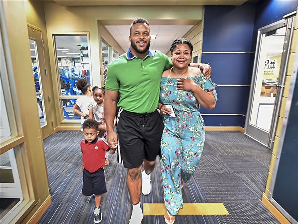 Aaron Donald children