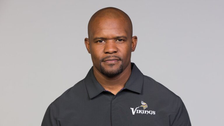 Brian Flores Coach